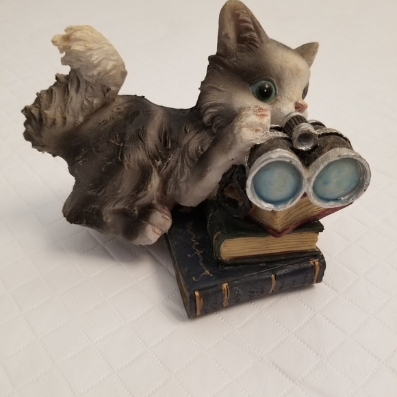 Miniature cat on books and Binoculars figure - Picture 1 of 5